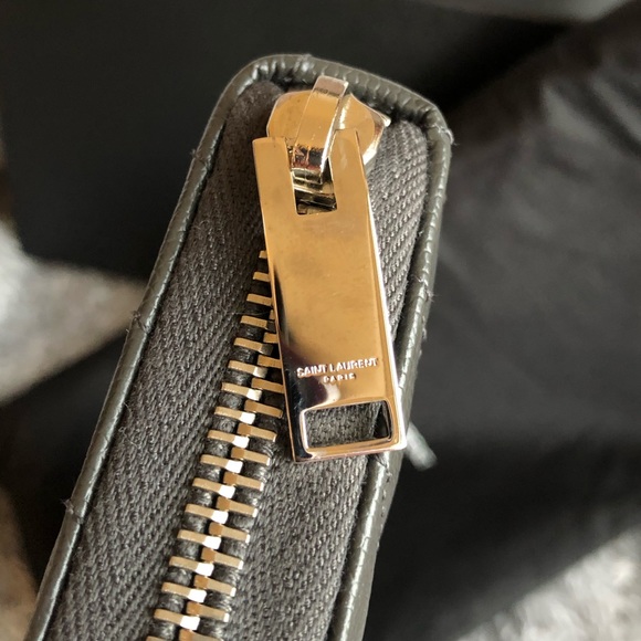 Saint Laurent Women Wallet Monogram - Picture 2 of 6